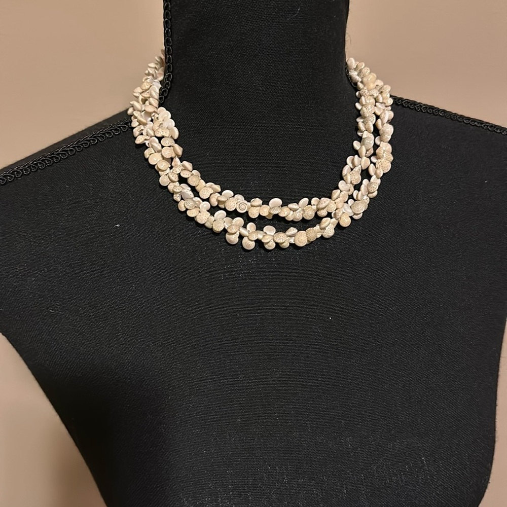 Vintage Handmade Hawaiian Puka Umbonium Shell Lei Ritual Necklace